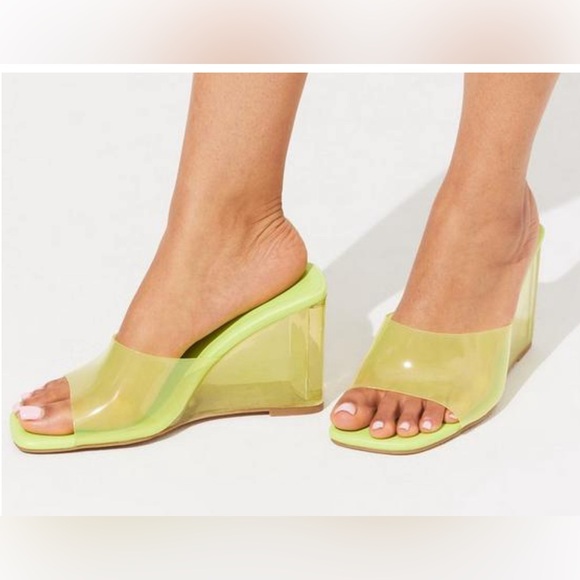 Torrid Lucite Wedge - Picture 3 of 4